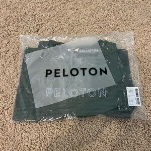 Peloton Women's Purpose Cut Away Muscle Tank